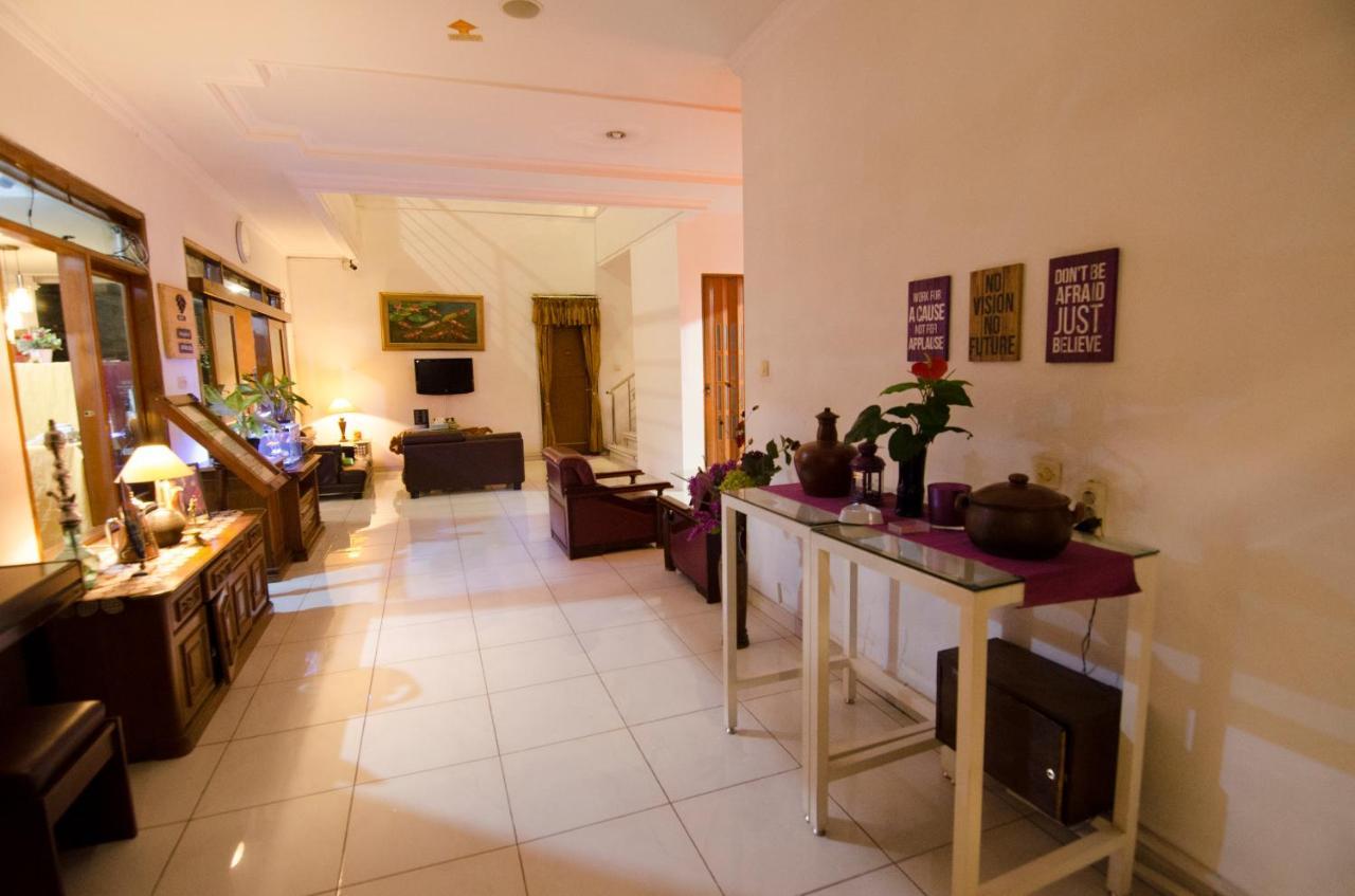Fora Guest House Taman Lingkar Bandung Ngoại thất bức ảnh